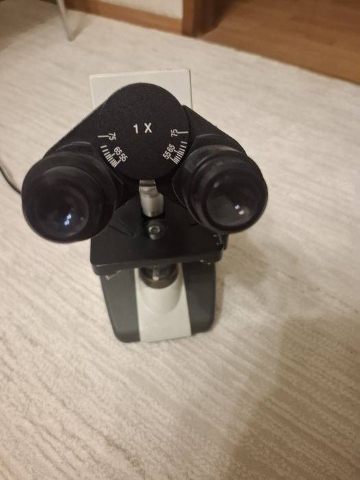 Микроскоп лабораторный