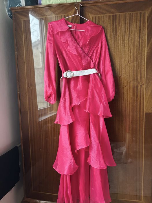 Сәнді қызғылт (фуксия) кешкі көйлек