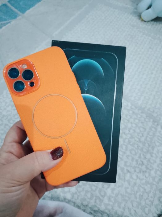 Айфон 12 про продается в идеальном состояний