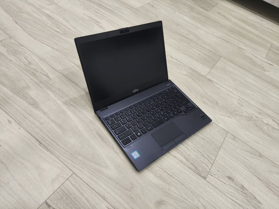 Fujitsu Lifebook I7 7500 DDR4 8/128gb