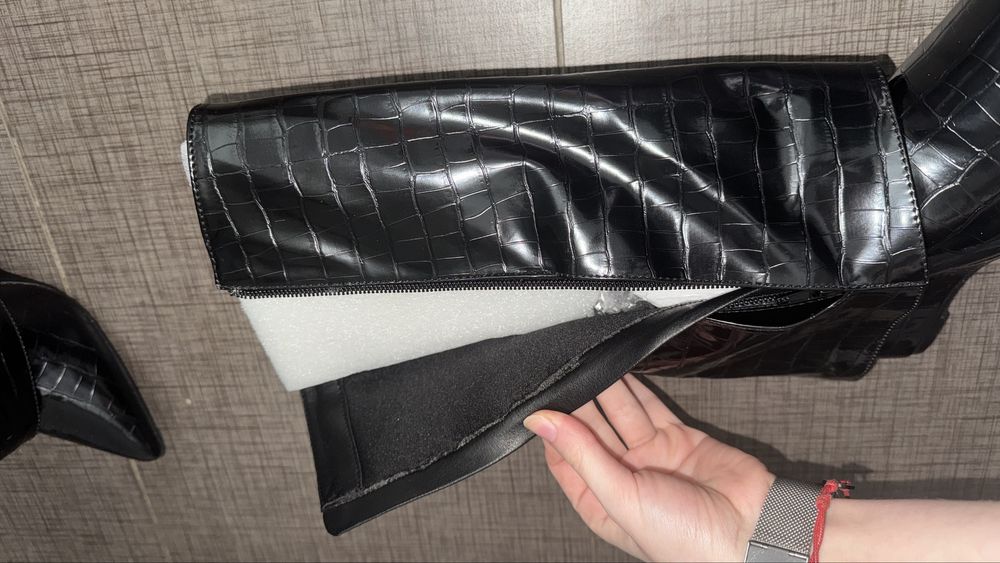 Високи кожени ботуши