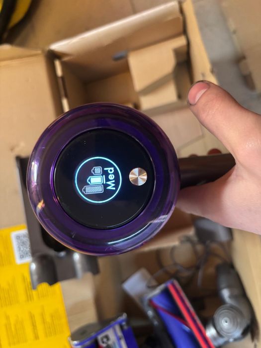 Aspirator dyson v11