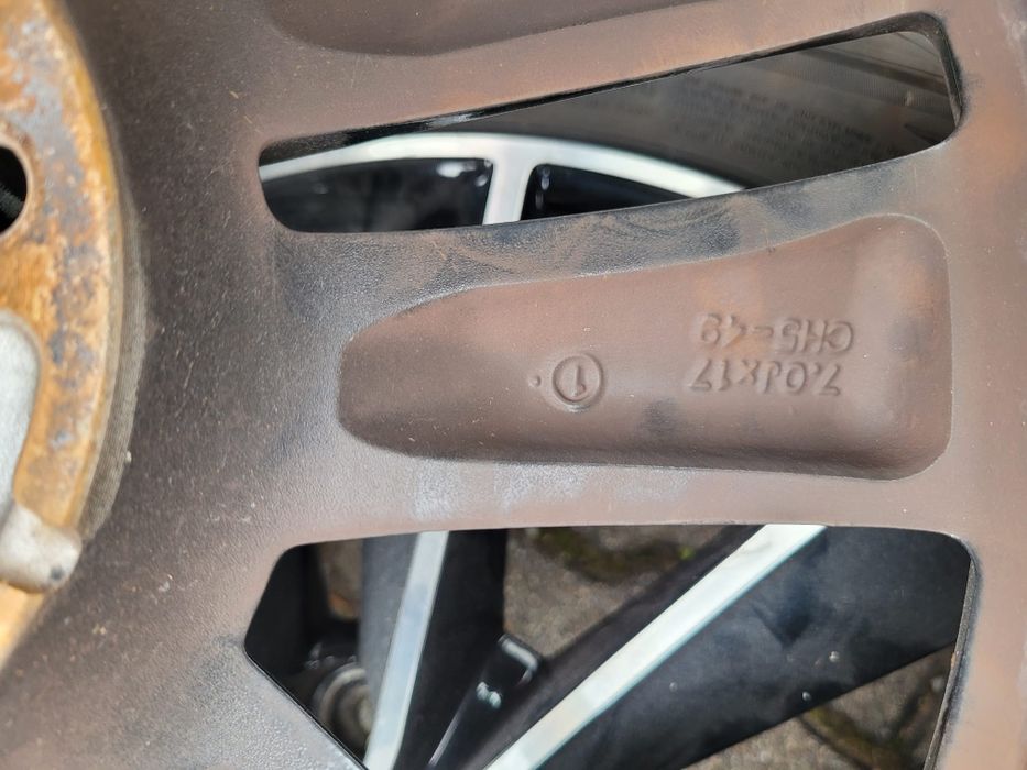 Set 4 jante cu anvelope 205 55 17 Renault Scenic /Megane bosse Edition