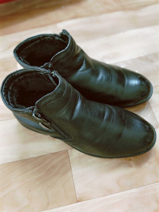 Продам ботинки для мальчика весна-лето в отличном состоянии