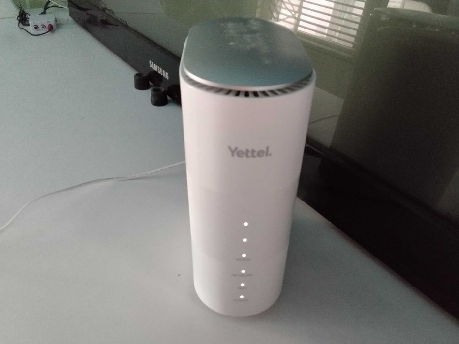 последен модел 5G сим карти рутер за мобилен интернет на Иетел 2025 г.