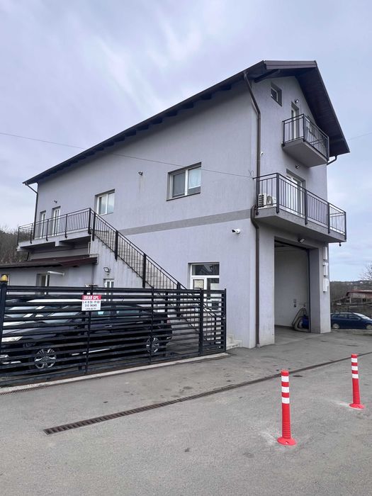 Închiriez apartament cu o camera în regim hotelier cu parcare privata