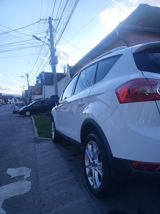 Ford Kuga 2.0 tdci 4x4 140cp E5