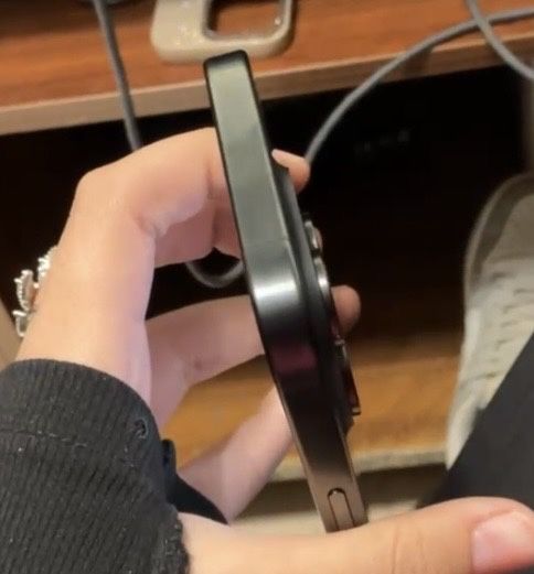 IPhone 15 pro срочно
