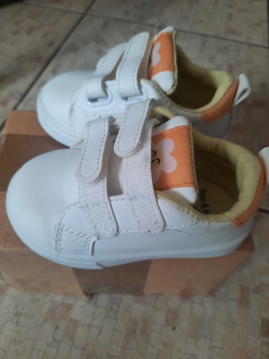 Încalțăminte bebelusi (2 perechi)