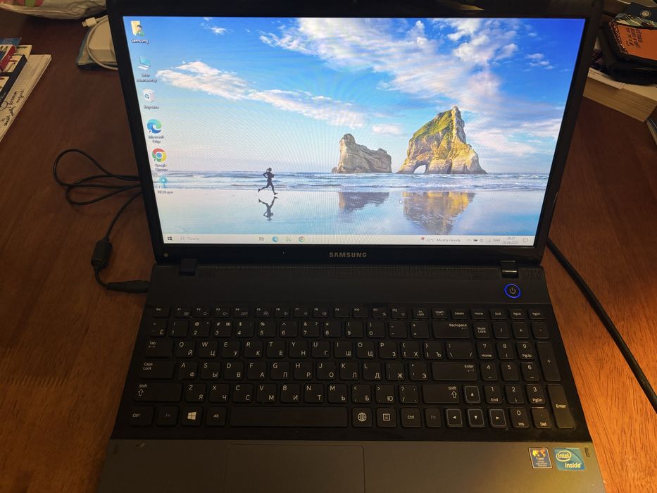 Ноутбук Samsung NP300EX -AO4RU