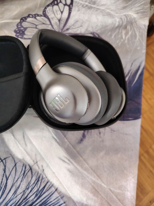 Vând/schimb căști Jbl Everest Elite 750 Nc noi