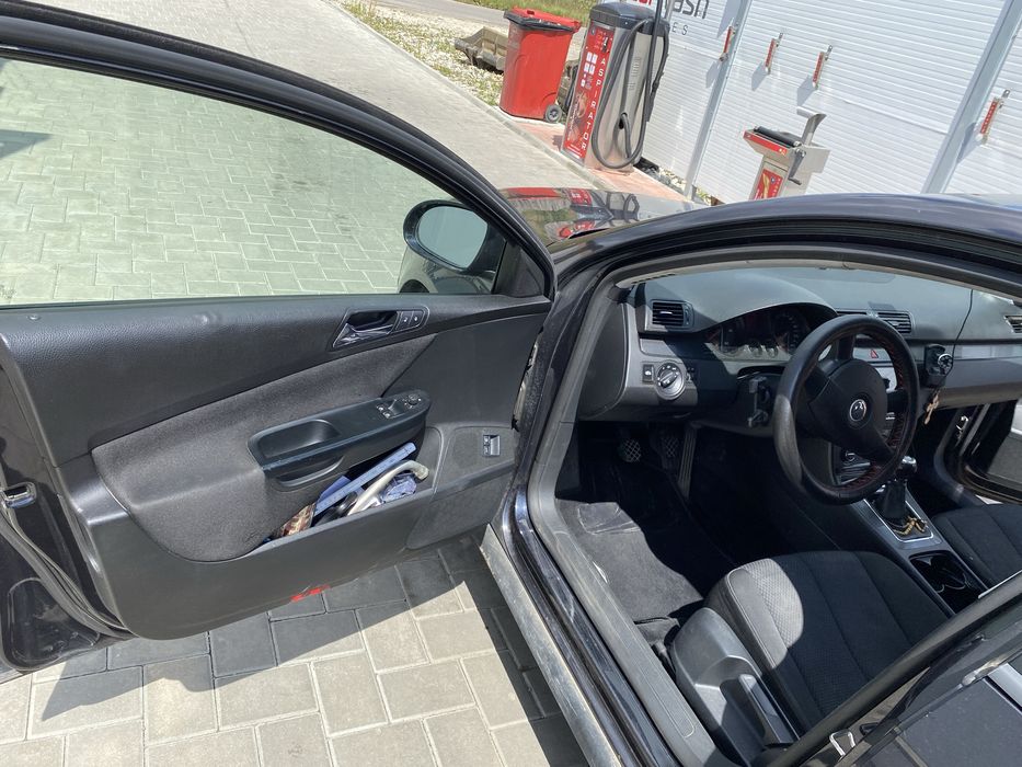 VOLKSWAGEN Passat 0 — imagine 4