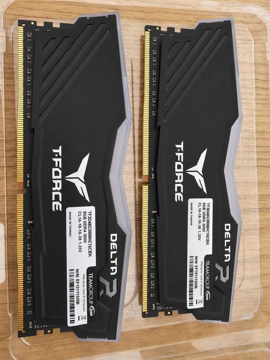 Teamgroup TForce Delta rgb DDR4-3000 CL16 16GB (2×8GB)