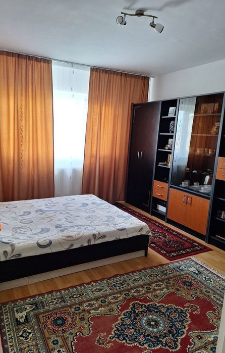 Ofer Garsoniera spre închiriere