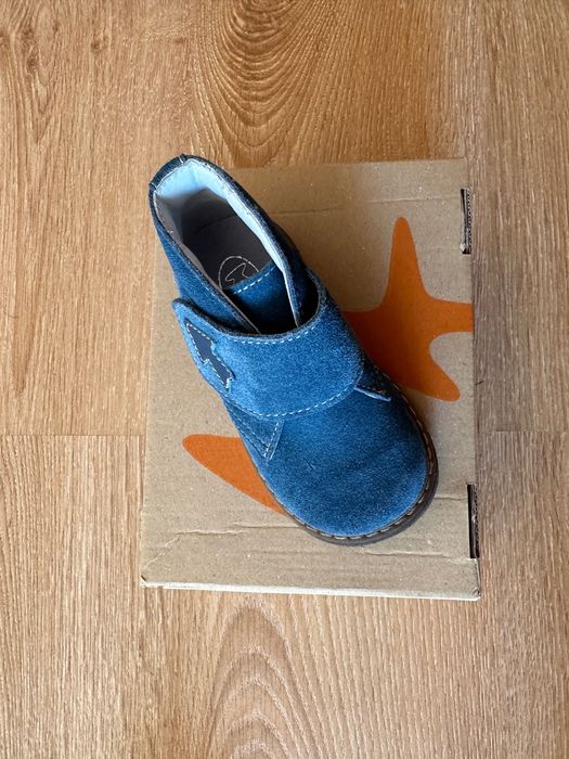 Детски обувки от естествен велур Колев и Колев