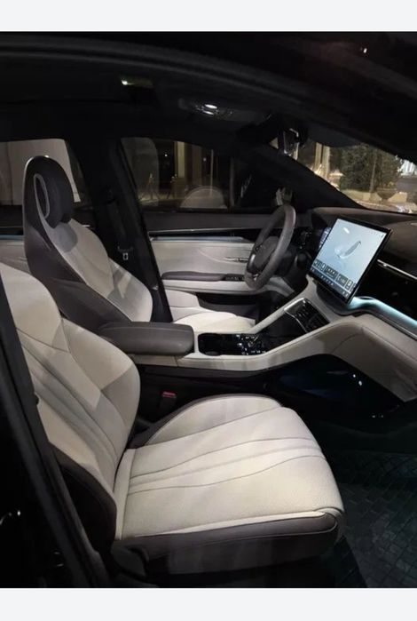 Меҳмонларни Аэропортдан кутиб олиш, кузатиб қўйиш хизмати.