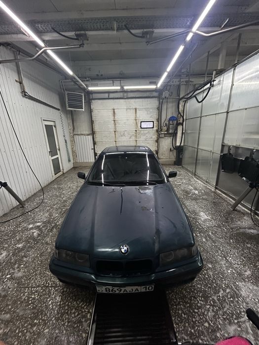 Продам bmw e36 М40 1.8i