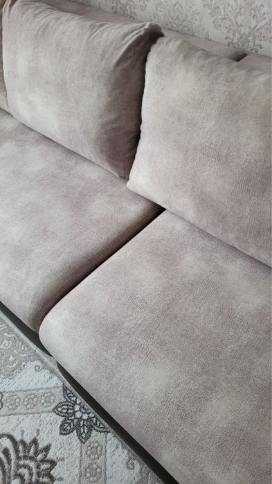 Продам диван в отличном состоянии