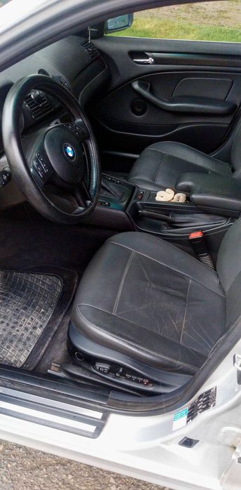 BMW E46 330XI 2004g