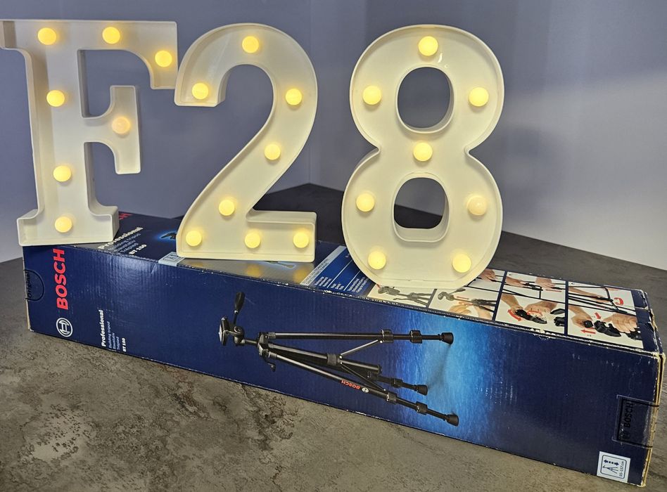 Amanet F28: Trepied  Stativ Bosch BT150 (N)