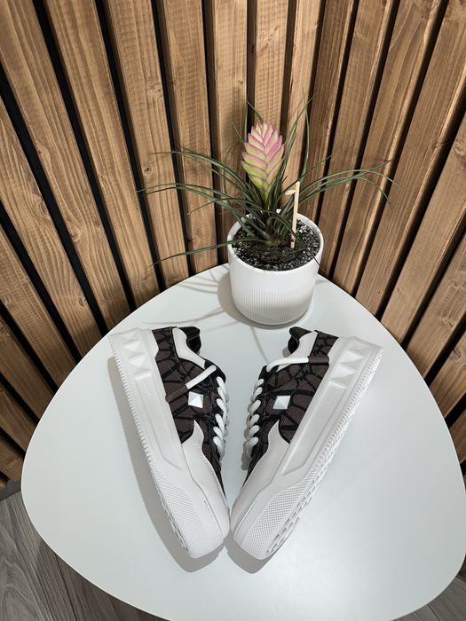 Valentino Garavani One Stud XL (size 43)