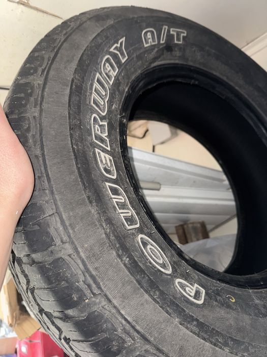 Продам шины 255/70/16