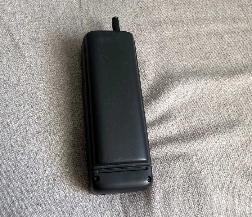 Telefon mobil vintage Nokia 1011 CEPT GSM NHE-2XN colectie raritate