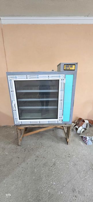 Инкубатор на 500 куриных или 1500 перепелинных яиц