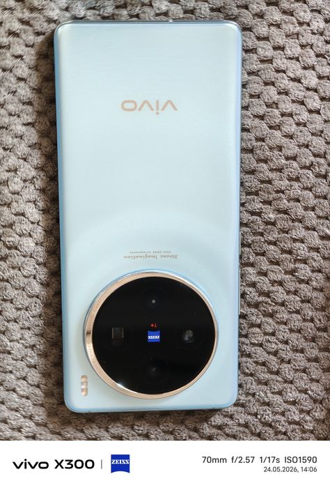 Продам смартфон Vivo x100