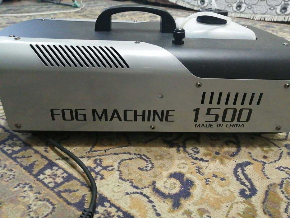 Продам дым машину