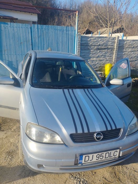Opel Astra de vînzare 1.6 16 valve acte la zi
