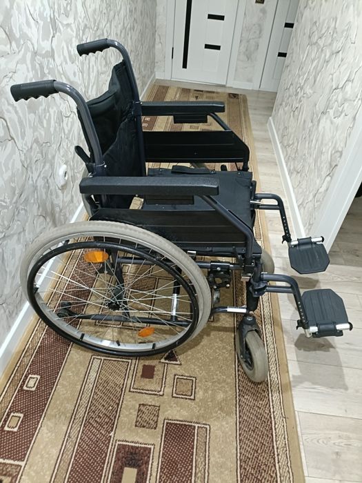 Коляска для инвалидов