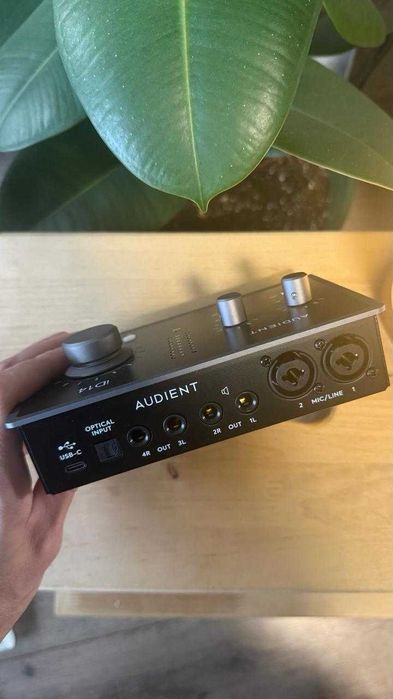 Audient ID14 MK2
