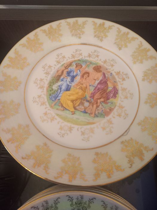 Посуда,сервиз Мадонна