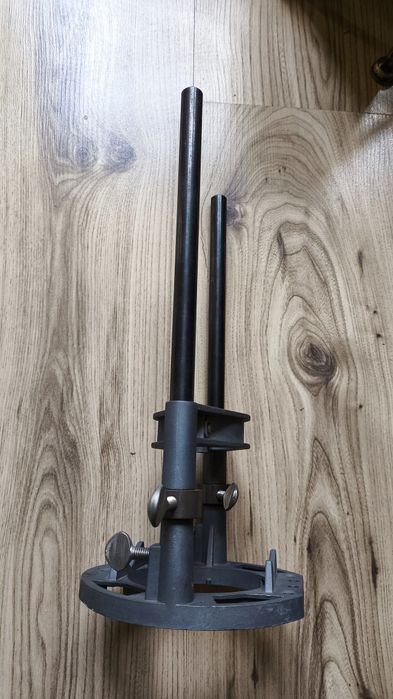 Стойка за бор машина за отвесно поробиване на отвори