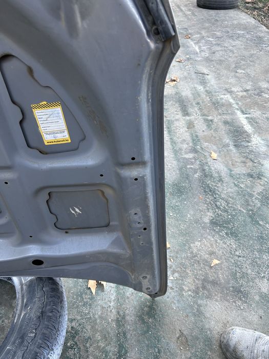 Капот на субару форестер