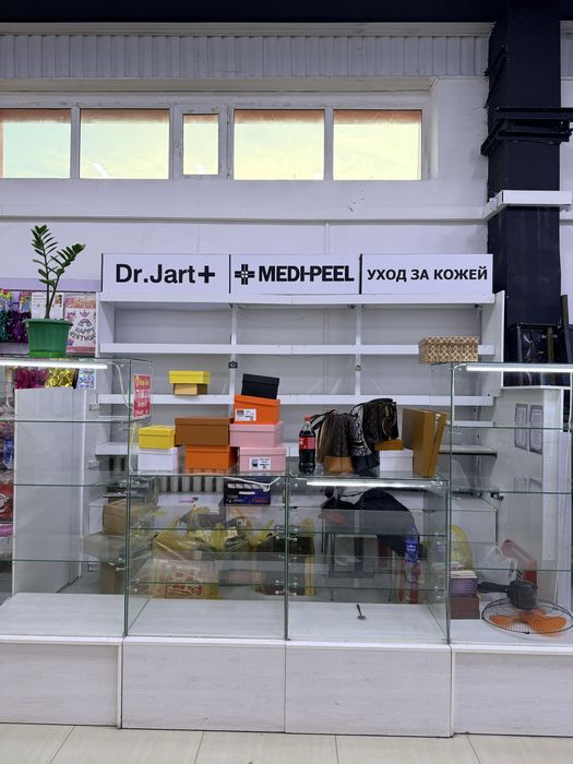 Продается витринная мебель!!