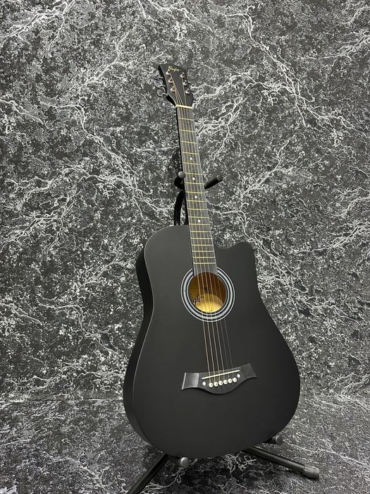 Gitara akustika skidka