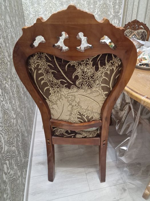 Стулья мягкие дерево