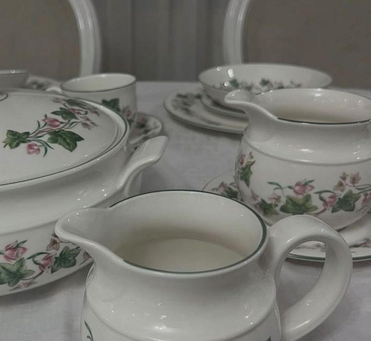 Set de farfurii de 6 persoane