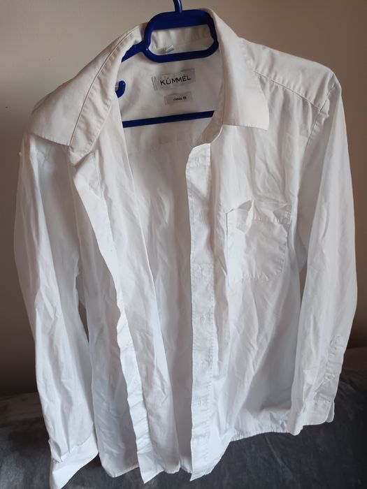 Vând 2 cămăși albe bărbați Kümmel
