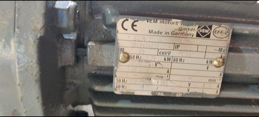 Motor electric trifazat cu reductor, 0.25kW, 121rpm, 380V