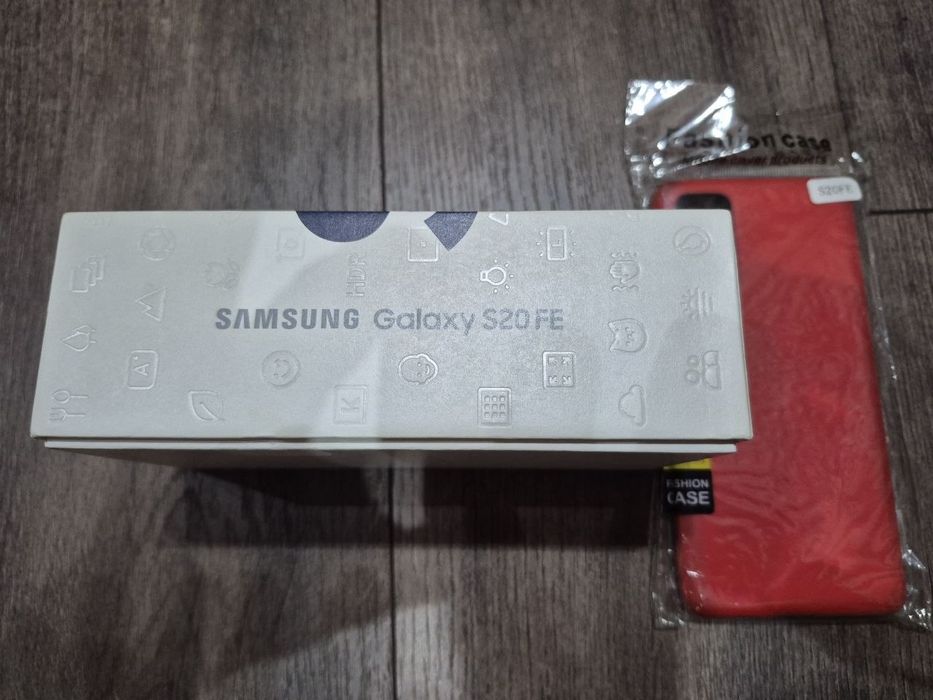 Коробки от телефона Samsung A70 /S20FE