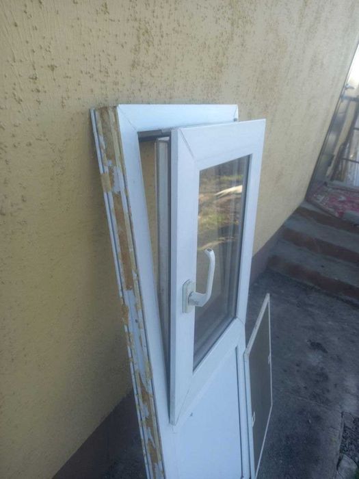 50/134 см. окно пластиковое Б/У