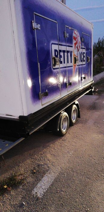 Închiriez Mașina frigorifică