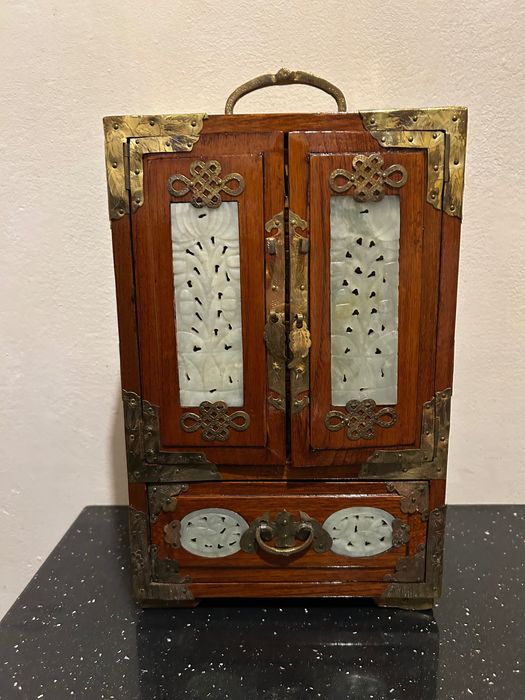 Cutie muzicala chinezească de bijuteri vintage