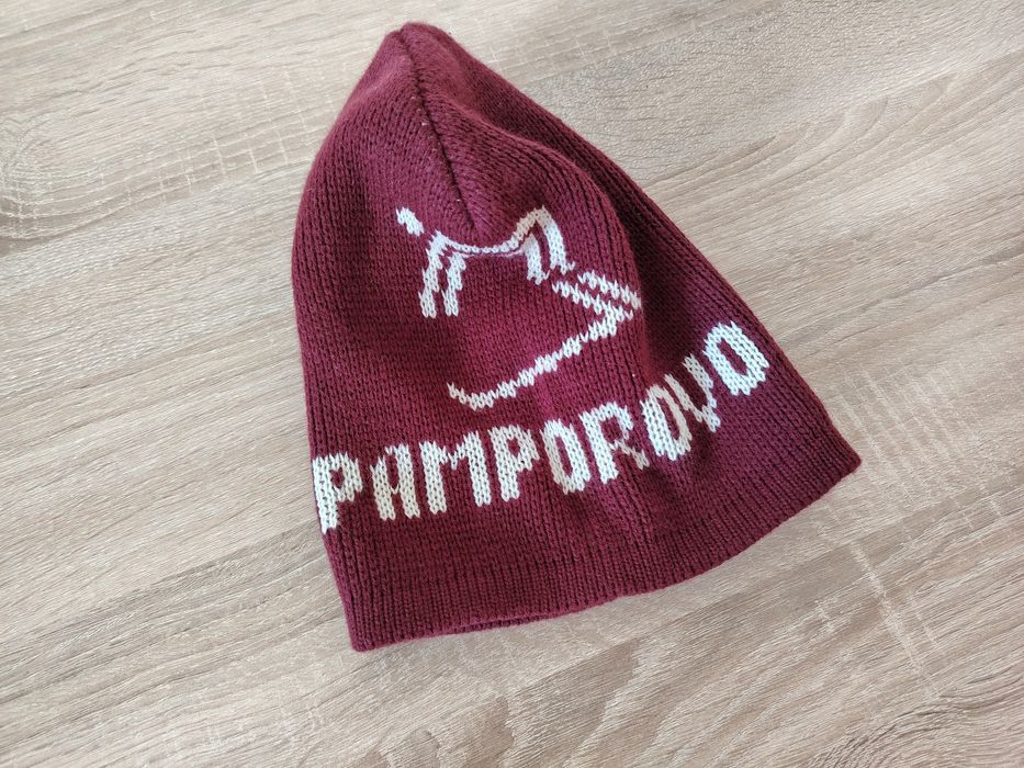 Зимна шапка Pamporovo .Нови .2 бр.