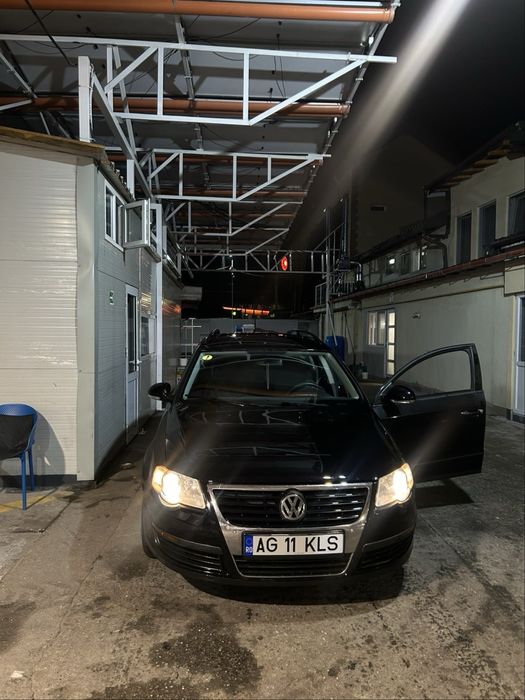 Vand Volskwagen Passat B6 1.9 TDI  Accept si Variante
