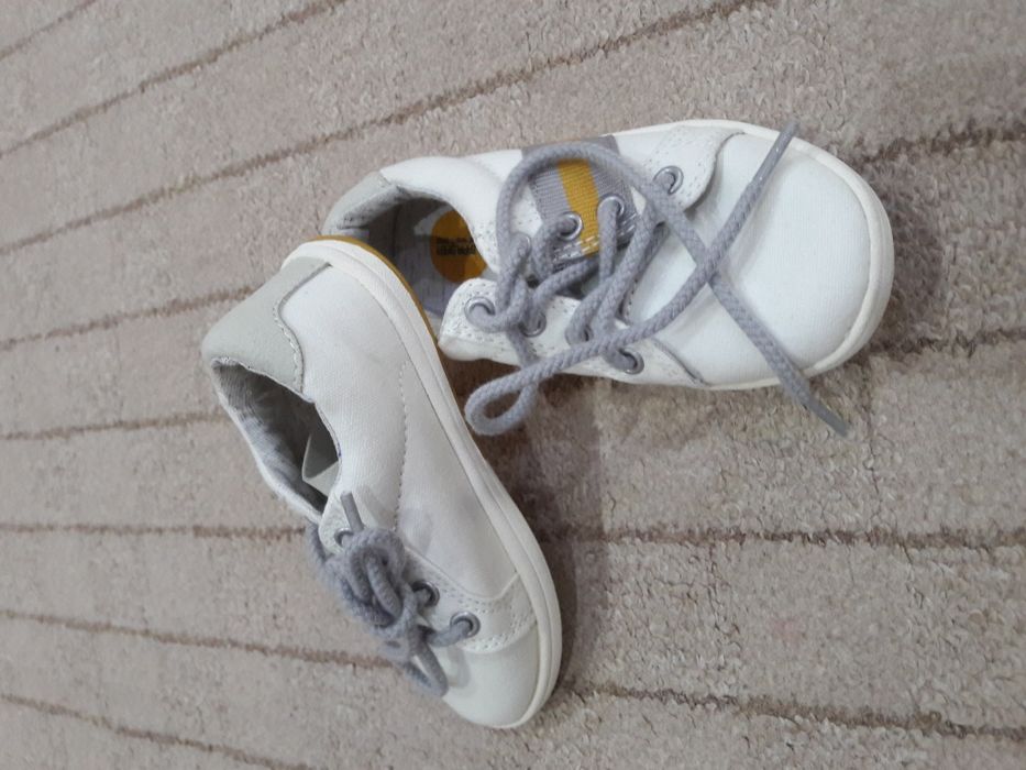 Pantofi Zara nr 23