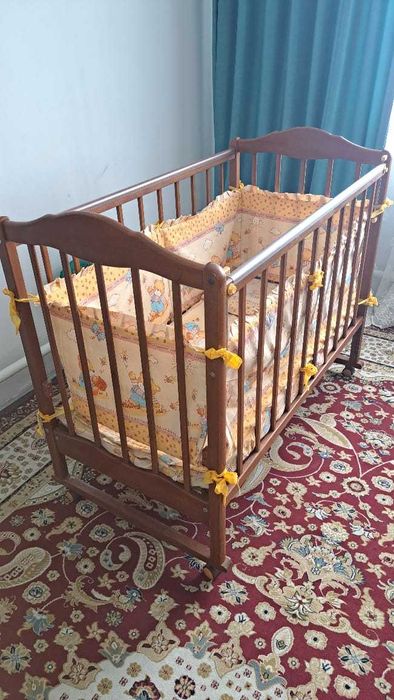 Детская кровать для малышей